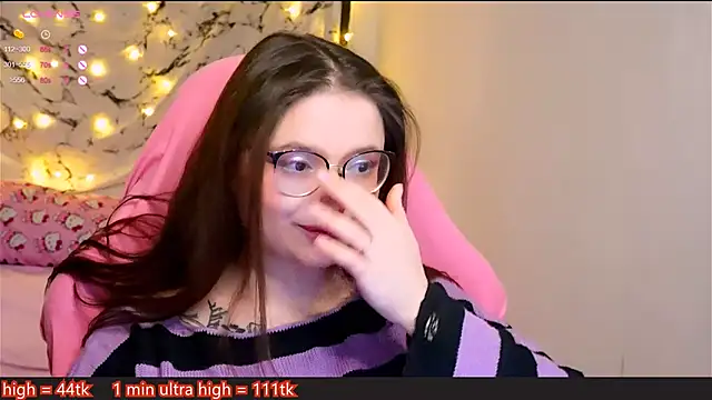 Snapshot of me__hanna chatting on 01/22/25, 11:10 me  hanna online show from 01/22/25, 11:10