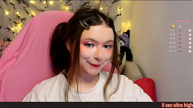 Snapshot of me__hanna chatting on 01/28/25, 10:56 me  hanna online show from 01/28/25, 10:56