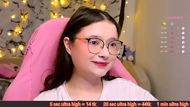 Snapshot of me__hanna chatting on 02/06/25, 11:37 me  hanna online show from 02/06/25, 11:37