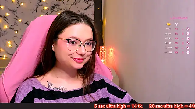 Snapshot of me__hanna chatting on 02/18/25, 12:48 me  hanna online show from 02/18/25, 12:48