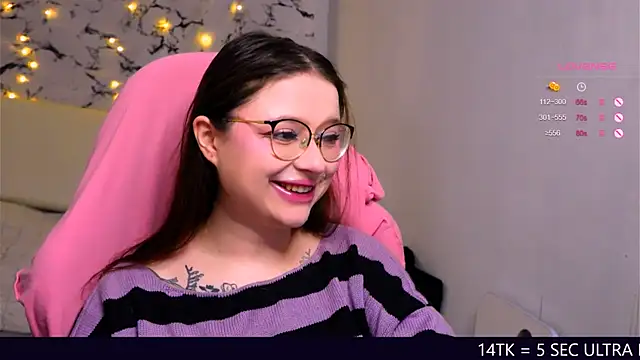 Snapshot of me__hanna chatting on 03/01/25, 10:53 me  hanna online show from 03/01/25, 10:53