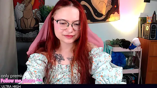 Snapshot of me__hanna chatting on 09/24/25, 05:05 me  hanna online show from 09/24/25, 05:05