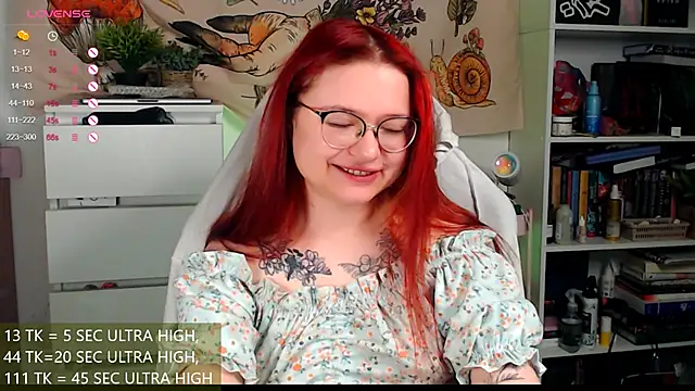 me  hanna online show from 12/18/25, 02:06