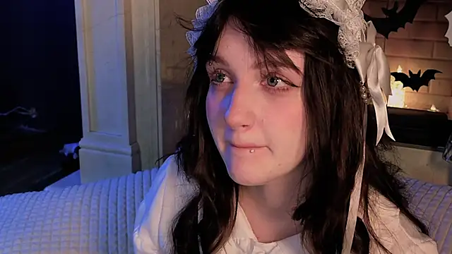 ELLIEJAY online show from 10/28/25, 05:11