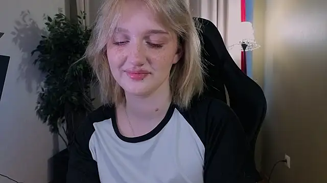 ELLIEJAY online show from 03/12/26, 05:13