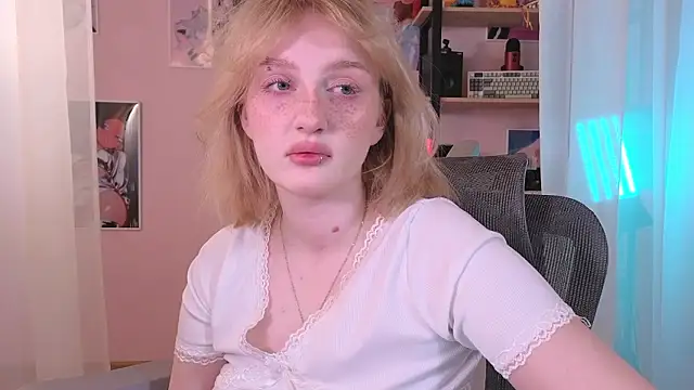 ELLIEJAY online show from 03/17/26, 05:11