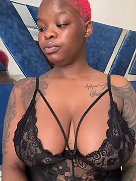 Snapshot of SexxyLunar chatting on 07/16/26, 08:09 SexxyLunar online show from 07/16/26, 08:09
