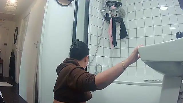 magical mia online show from 10/09/25, 01:09