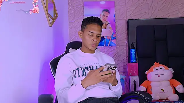 Snapshot of dilan_alfonzo chatting on 05/16/26, 12:04 dilan alfonzo online show from 05/16/26, 12:04