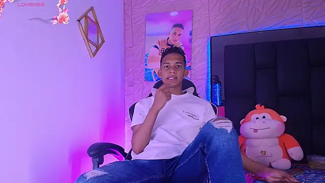 Snapshot of dilan_alfonzo chatting on 06/01/26, 03:47 dilan alfonzo online show from 06/01/26, 03:47