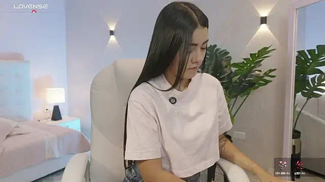 miagomezweb1 online show from 09/20/25, 12:28