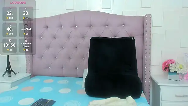 MonicaSchwartz online show from 04/08/26, 03:23