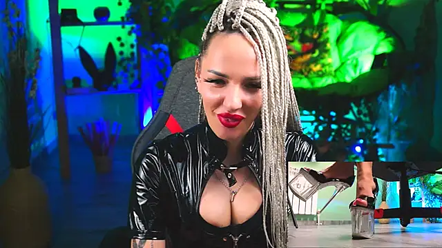 MonicaMaxwel online show from 02/28/25, 12:20