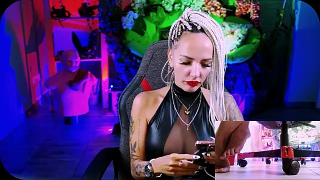 MonicaMaxwel online show from 09/27/25, 11:15