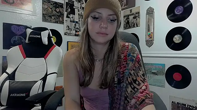 molly witha chance online show from 01/19/25, 06:20