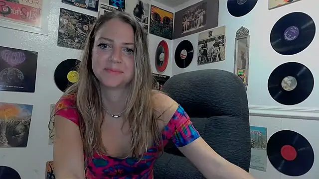 molly witha chance online show from 01/22/25, 03:52