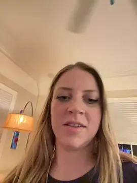 molly witha chance online show from 01/31/25, 12:06