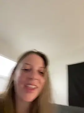 molly witha chance online show from 02/11/25, 05:47