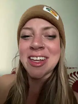 molly witha chance online show from 03/15/25, 11:51