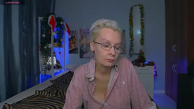 HelgaHimmell online show from 01/06/25, 02:15