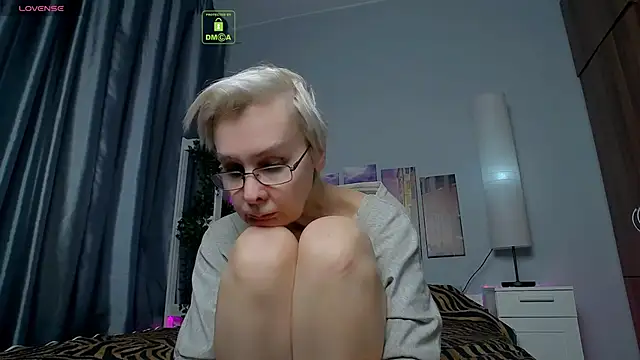 HelgaHimmell online show from 02/06/25, 07:13