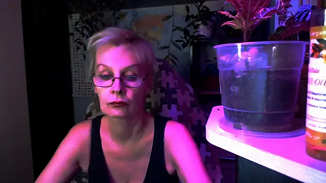 HelgaHimmell online show from 04/10/26, 09:52