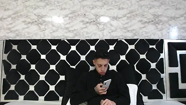 thiago19s online show from 03/14/25, 10:27