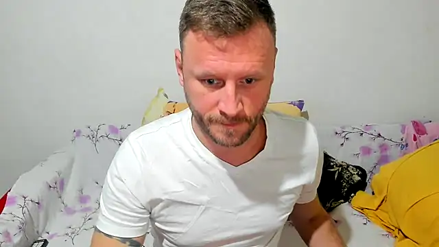 ANGELALEXYNO2024 online show from 02/05/25, 07:20