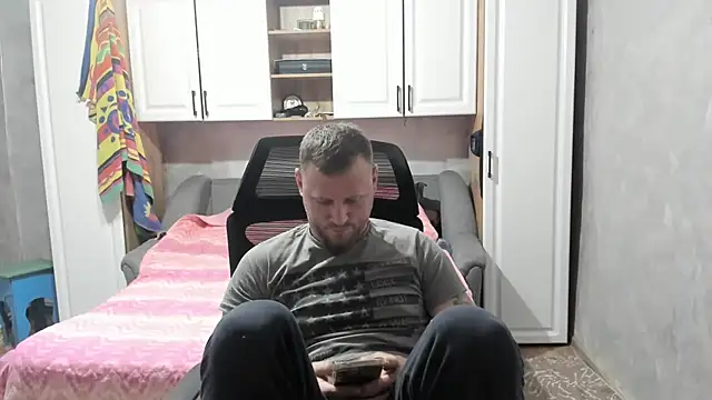 ANGELALEXYNO2024 online show from 10/28/25, 07:27