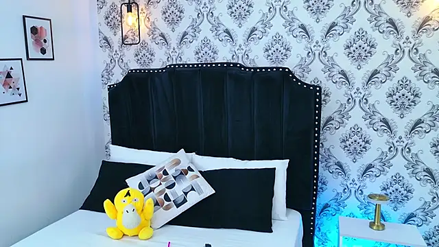 LexaDeRusso online show from 11/12/25, 07:46