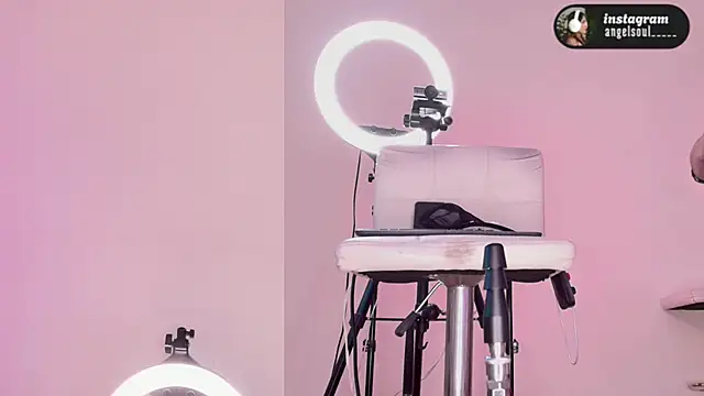 Angelst   online show from 01/19/26, 08:07