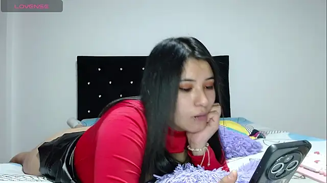 Snapshot of Zasha_Kaira chatting on 05/14/26, 11:22 Zasha Kaira online show from 05/14/26, 11:22