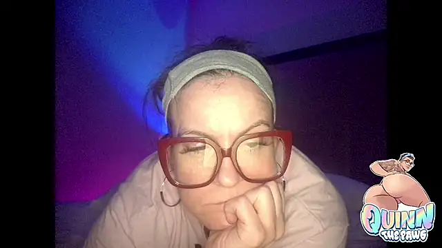 quinnmariexo online show from 11/11/25, 04:34