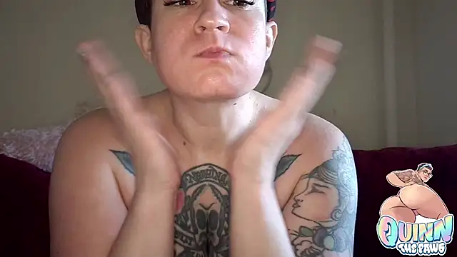 quinnmariexo online show from 11/24/25, 04:51