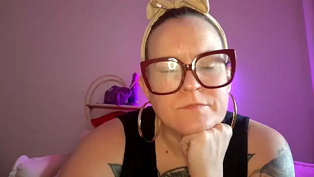 quinnmariexo online show from 02/04/26, 04:24