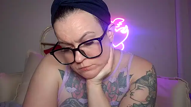 quinnmariexo online show from 02/08/26, 06:17