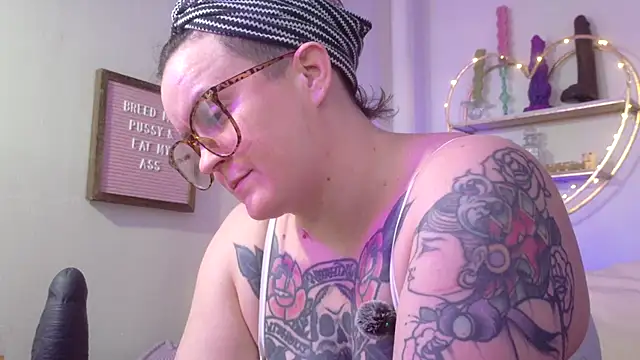 quinnmariexo online show from 03/08/26, 02:15