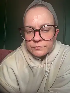 quinnmariexo online show from 04/05/26, 10:18