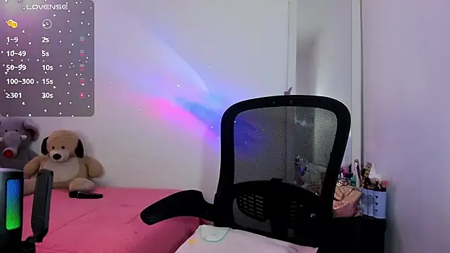 youpinkgirl  online show from 03/18/25, 11:09