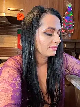 Hotmomcheckk  online show from 12/16/25, 02:22