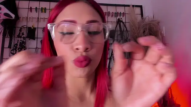 charrlotte quinn online show from 12/05/25, 03:09