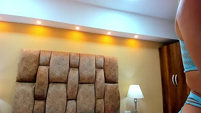 MiiaHot online show from 09/16/25, 08:54