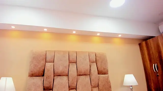 MiiaHot online show from 02/22/26, 08:07