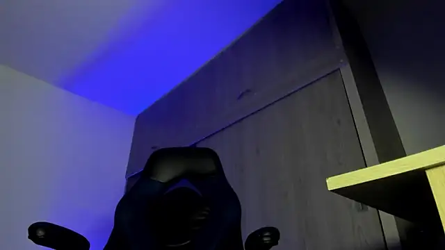 male pussy online show from 11/04/25, 02:32