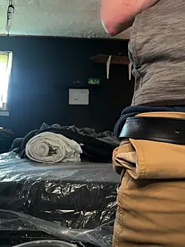 Tall ItalianGuy online show from 07/11/26, 05:37