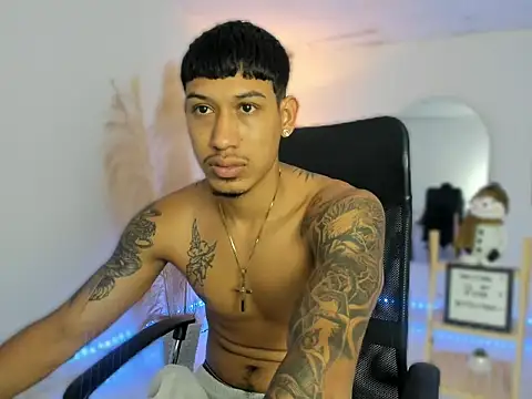 slim master12 online show from 12/03/25, 11:25