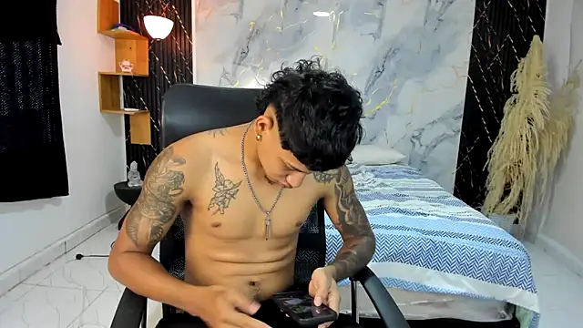 slim master12 online show from 04/25/26, 07:00