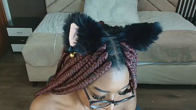 Raquel jones online show from 02/07/25, 05:40