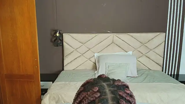 Raquel jones online show from 02/16/25, 11:27