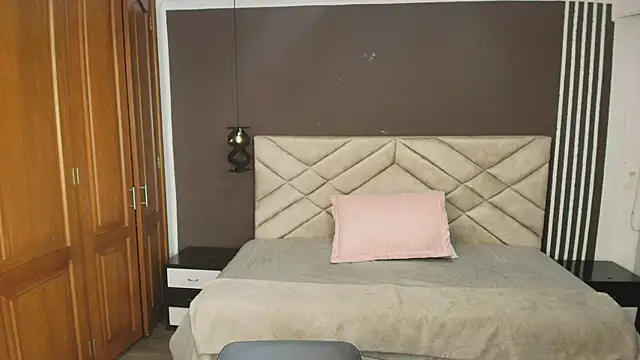 Raquel jones online show from 03/19/25, 11:50